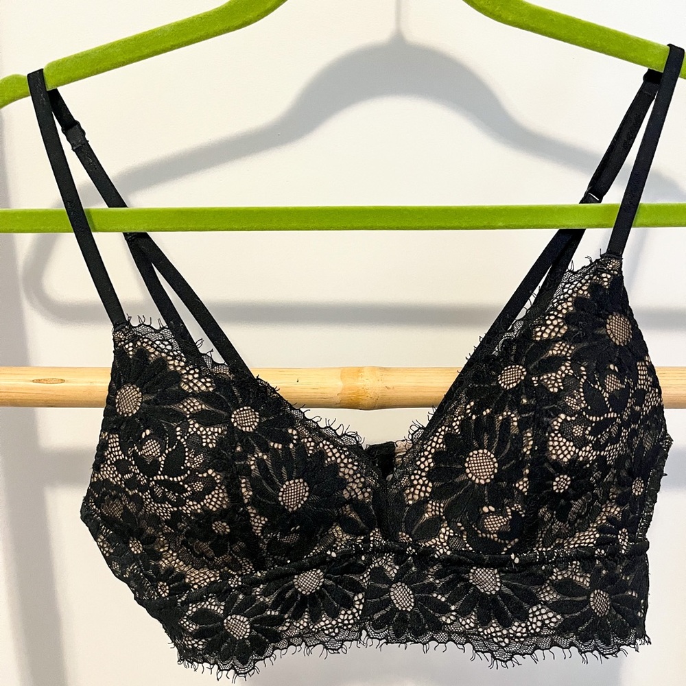 Aerie 34A Black Lace Nude Lined Floral Bralette